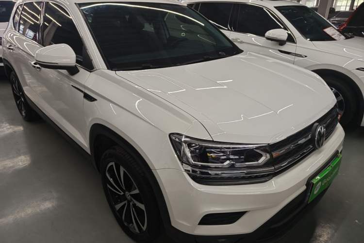 Used Volkswagen Tharu 2020 280TSI Two-Wheel Drive Luxury Edition China VI Standard Front Right 45 Deg