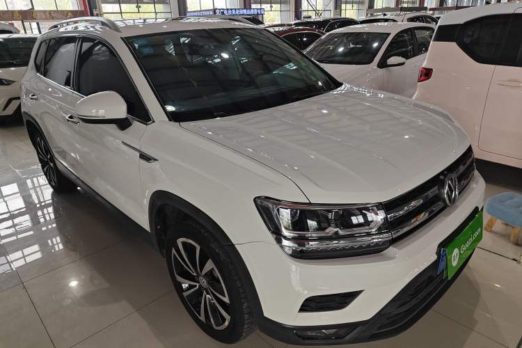 Used Volkswagen Tharu 2020 280TSI Two-Wheel Drive Luxury Edition China VI Standard Front Right 45 Deg