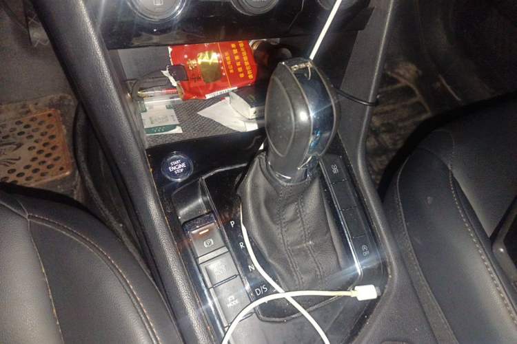 Used Volkswagen Tharu 2020 280TSI Two-Wheel Drive Luxury Edition China VI Standard Gear Lever