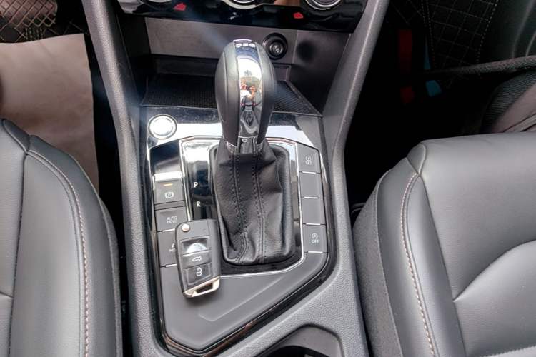 Used Volkswagen Tharu 2020 280TSI Two-Wheel Drive Luxury Edition China VI Standard Gear Lever
