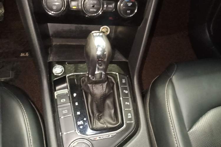 Used Volkswagen Tharu 2020 Revised Version 330TSI Four-Wheel Drive Flagship Edition China VI Gear Lever