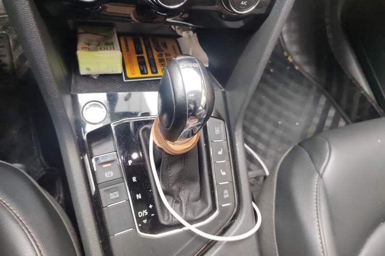 Used Volkswagen Tharu 2020 280TSI Two-Wheel Drive Comfort Edition China VI Standard Gear Lever
