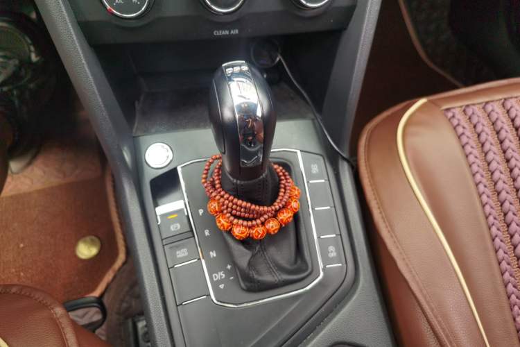 Used Volkswagen Tharu 2020 280TSI Two-Wheel Drive Trend Edition China VI Standard Gear Lever