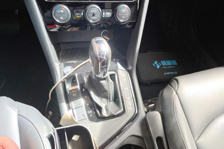 Used Volkswagen Tharu 2020 280TSI Two-Wheel Drive Comfort Edition China VI Standard Gear Lever