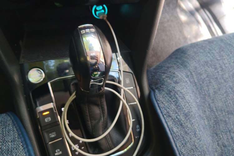 Used Volkswagen Tharu 2020 280TSI Two-Wheel Drive Luxury Plus Version China VI Standard Gear Lever