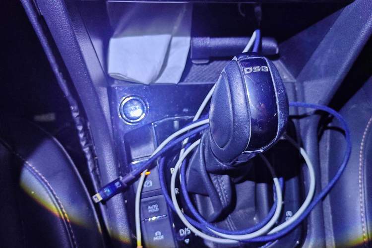 Used Volkswagen Tharu 2020 280TSI Two-Wheel Drive Luxury Plus Version China VI Standard Gear Lever