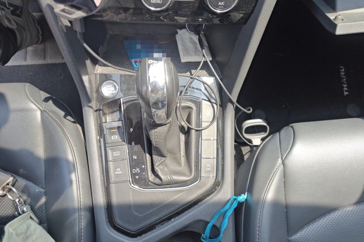 Used Volkswagen Tharu 2020 280TSI Two-Wheel Drive Luxury Plus Version China VI Standard Gear Lever
