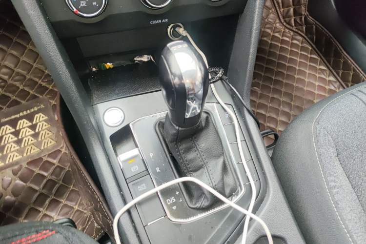 Used Volkswagen Tharu 2020 280TSI Two-Wheel Drive Trend Edition China VI Standard Gear Lever