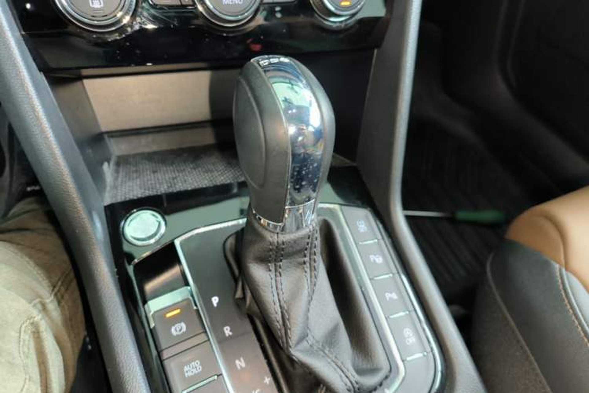 Used Volkswagen Tharu 2020 Revised Version 330TSI Four-Wheel Drive Flagship Edition China VI Gear Lever