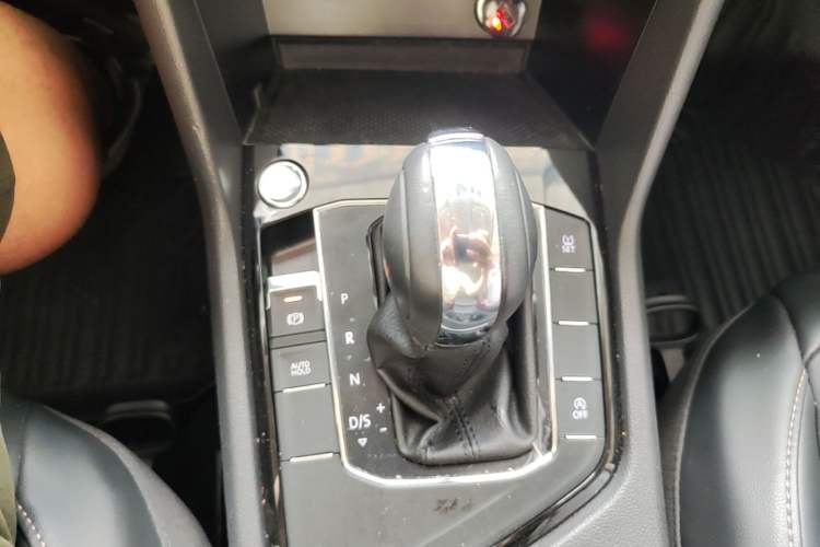Used Volkswagen Tharu 2020 280TSI Two-Wheel Drive Comfort Edition China VI Standard Gear Lever