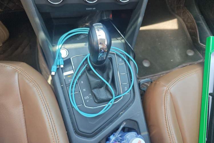 Used Volkswagen Tharu 2020 280TSI Two-Wheel Drive Trend Edition China VI Standard Gear Lever