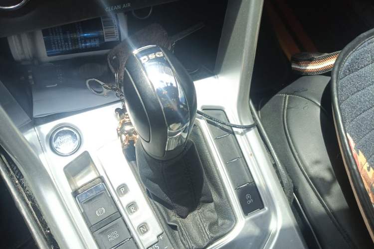 Used Volkswagen Tharu 2020 280TSI Two-Wheel Drive Trend Edition China VI Standard Gear Lever