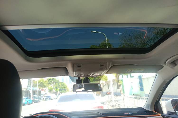 Used Volkswagen Tharu 2020 280TSI Two-Wheel Drive Comfort Edition China VI Standard Headliner