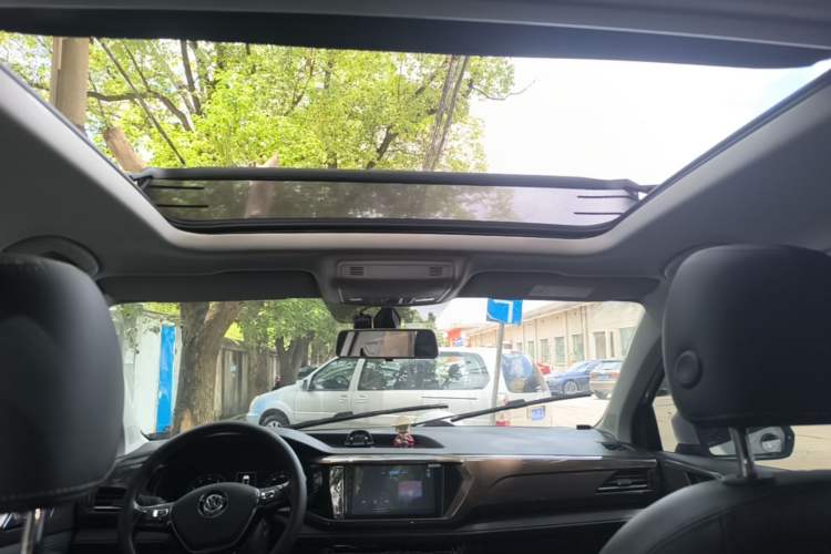 Used Volkswagen Tharu 2020 280TSI Two-Wheel Drive Comfort Edition China VI Standard Headliner