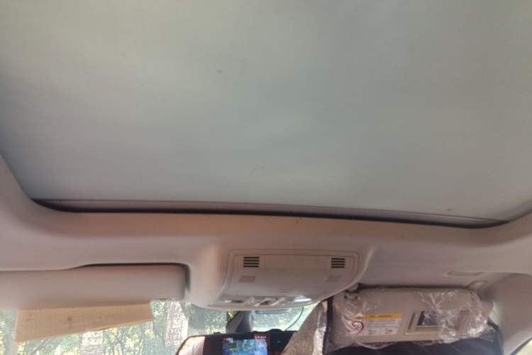Used Volkswagen Tharu 2020 Restyled 330TSI Four-Wheel Drive Luxury Edition China VI Standard Headliner