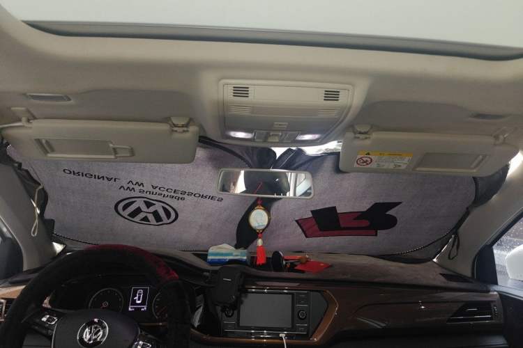 Used Volkswagen Tharu 2020 280TSI Two-Wheel Drive Comfort Edition China VI Standard Headliner