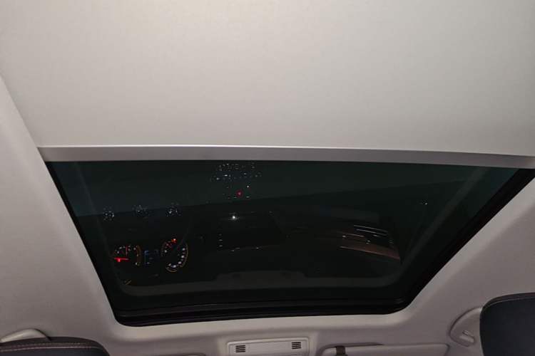 Used Volkswagen Tharu 2020 280TSI Two-Wheel Drive Luxury Plus Version China VI Standard Headliner