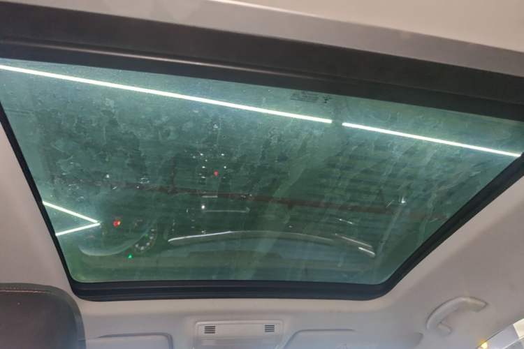 Used Volkswagen Tharu 2020 280TSI Two-Wheel Drive Luxury Plus Version China VI Standard Headliner