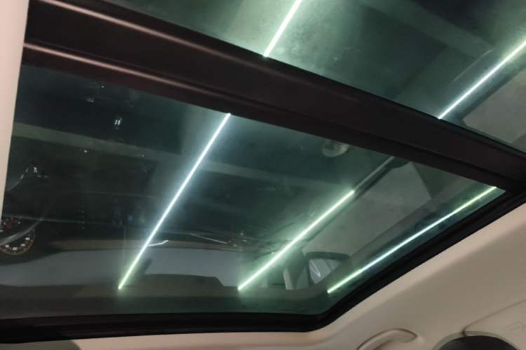 Used Volkswagen Tharu 2020 280TSI Two-Wheel Drive Comfort Edition China VI Standard Headliner