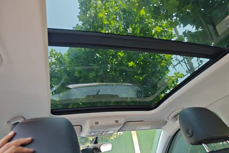 Used Volkswagen Tharu 2020 280TSI Two-Wheel-Drive Flagship Version China VI Headliner
