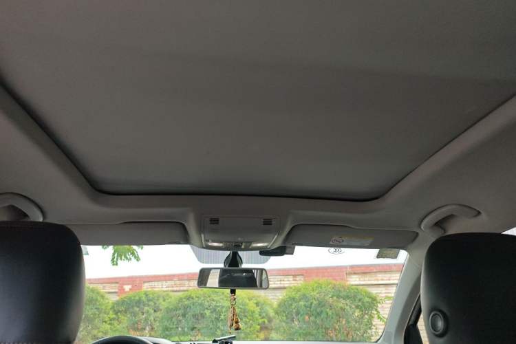 Used Volkswagen Tharu 2020 280TSI Two-Wheel Drive Luxury Plus Version China VI Standard Headliner