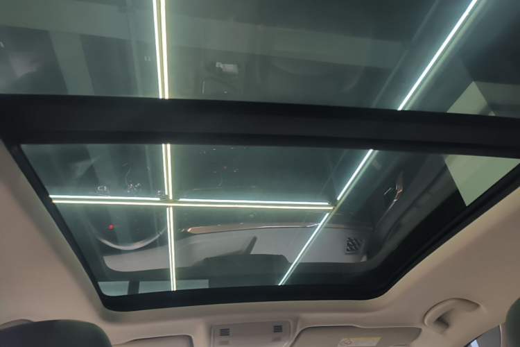 Used Volkswagen Tharu 2020 330TSI All-Wheel-Drive Luxury Edition China VI Standard Headliner