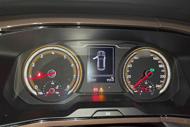 Used Volkswagen Tharu 2020 330TSI All-Wheel-Drive Luxury PLUS China VI Standard Instrument Cluster
