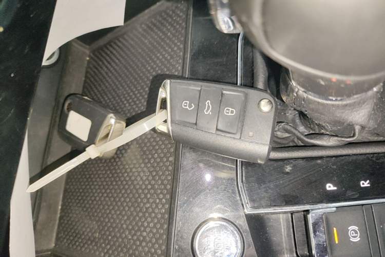 Used Volkswagen Tharu 2020 280TSI Two-Wheel Drive Comfort Edition China VI Standard Interior 1