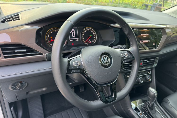 Used Volkswagen Tharu 2020 280TSI Two-Wheel Drive Luxury Edition China VI Standard Interior 10