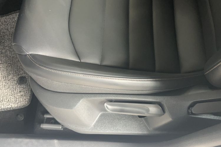 Used Volkswagen Tharu 2020 280TSI Two-Wheel Drive Luxury Edition China VI Standard Interior 12