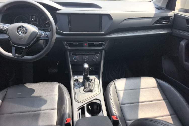 Used Volkswagen Tharu 2020 280TSI Two-Wheel Drive Trend Edition China VI Standard Interior 2