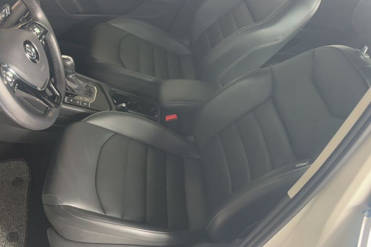 Used Volkswagen Tharu 2020 280TSI Two-Wheel Drive Luxury Edition China VI Standard Interior 3
