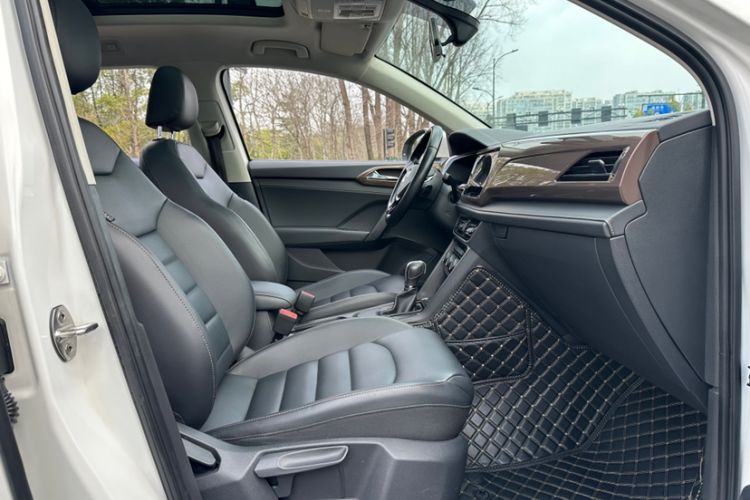 Used Volkswagen Tharu 2020 330TSI All-Wheel-Drive Luxury Edition China VI Standard Interior 3