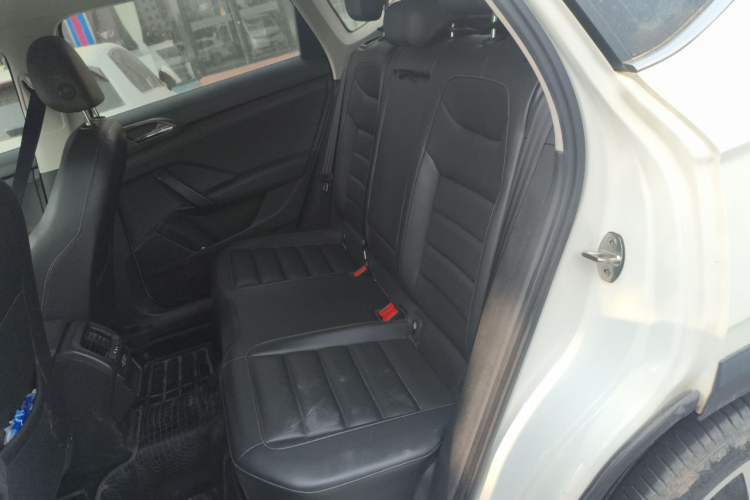 Used Volkswagen Tharu 2020 280TSI Two-Wheel Drive Luxury Plus Version China VI Standard Interior 4