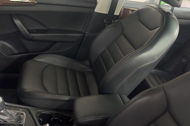 Used Volkswagen Tharu 2020 280TSI Two-Wheel Drive Luxury Edition China VI Standard Interior 4