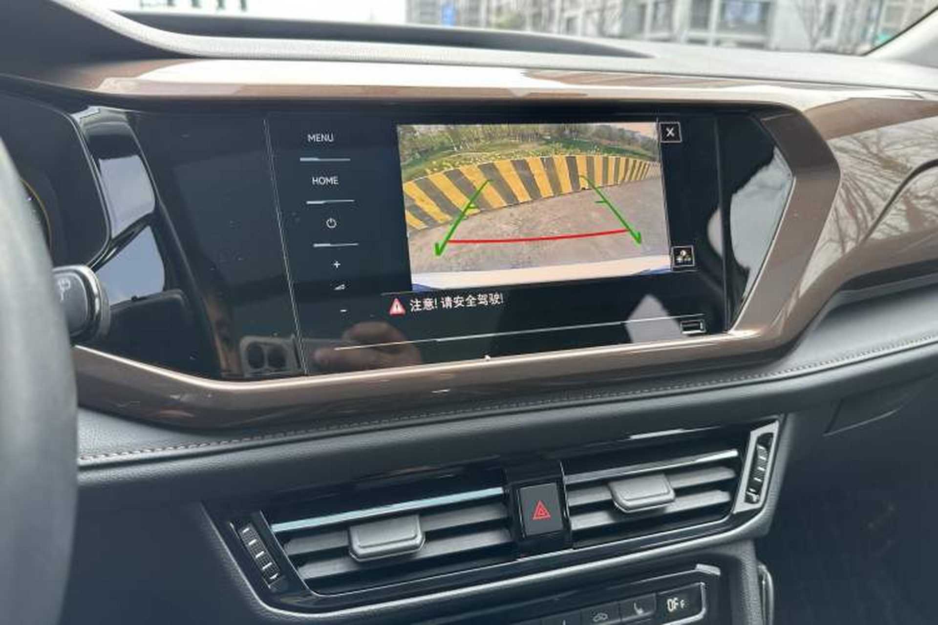 Used Volkswagen Tharu 2020 330TSI All-Wheel-Drive Luxury Edition China VI Standard Interior 8