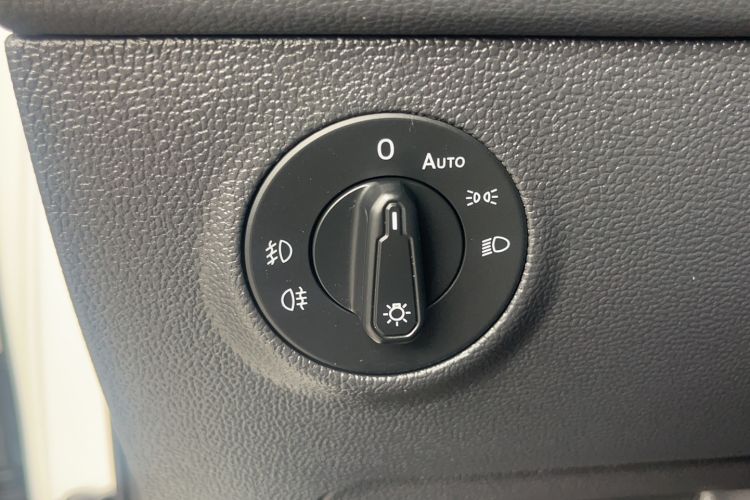 Used Volkswagen Tharu 2020 280TSI Two-Wheel Drive Luxury Edition China VI Standard Interior 9
