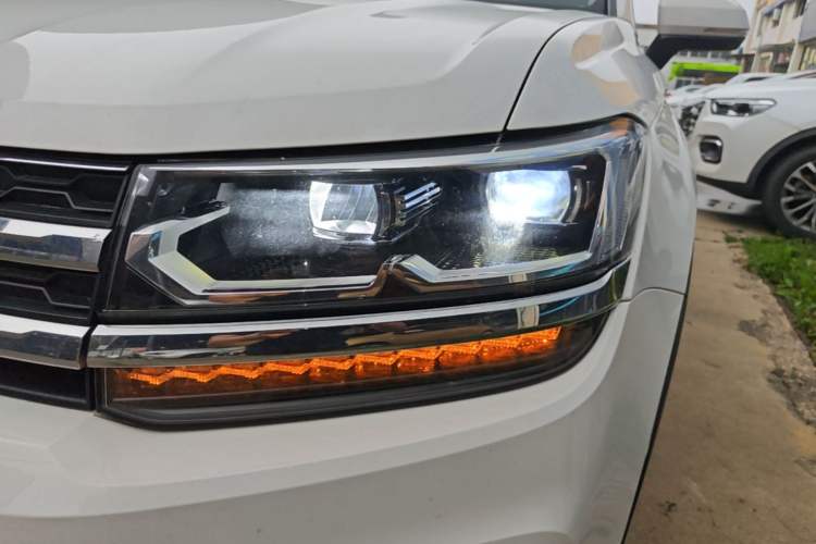 Used Volkswagen Tharu 2020 Revised Version 330TSI Four-Wheel Drive Flagship Edition China VI Left Front Headlight