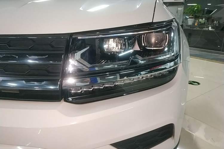 Used Volkswagen Tharu 2020 280TSI Two-Wheel Drive Luxury Plus Version China VI Standard Left Front Headlight