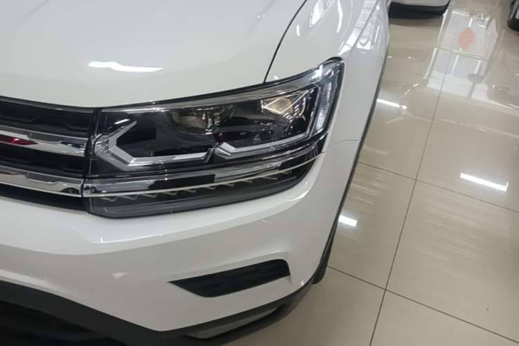 Used Volkswagen Tharu 2020 280TSI Two-Wheel Drive Luxury Plus Version China VI Standard Left Front Headlight