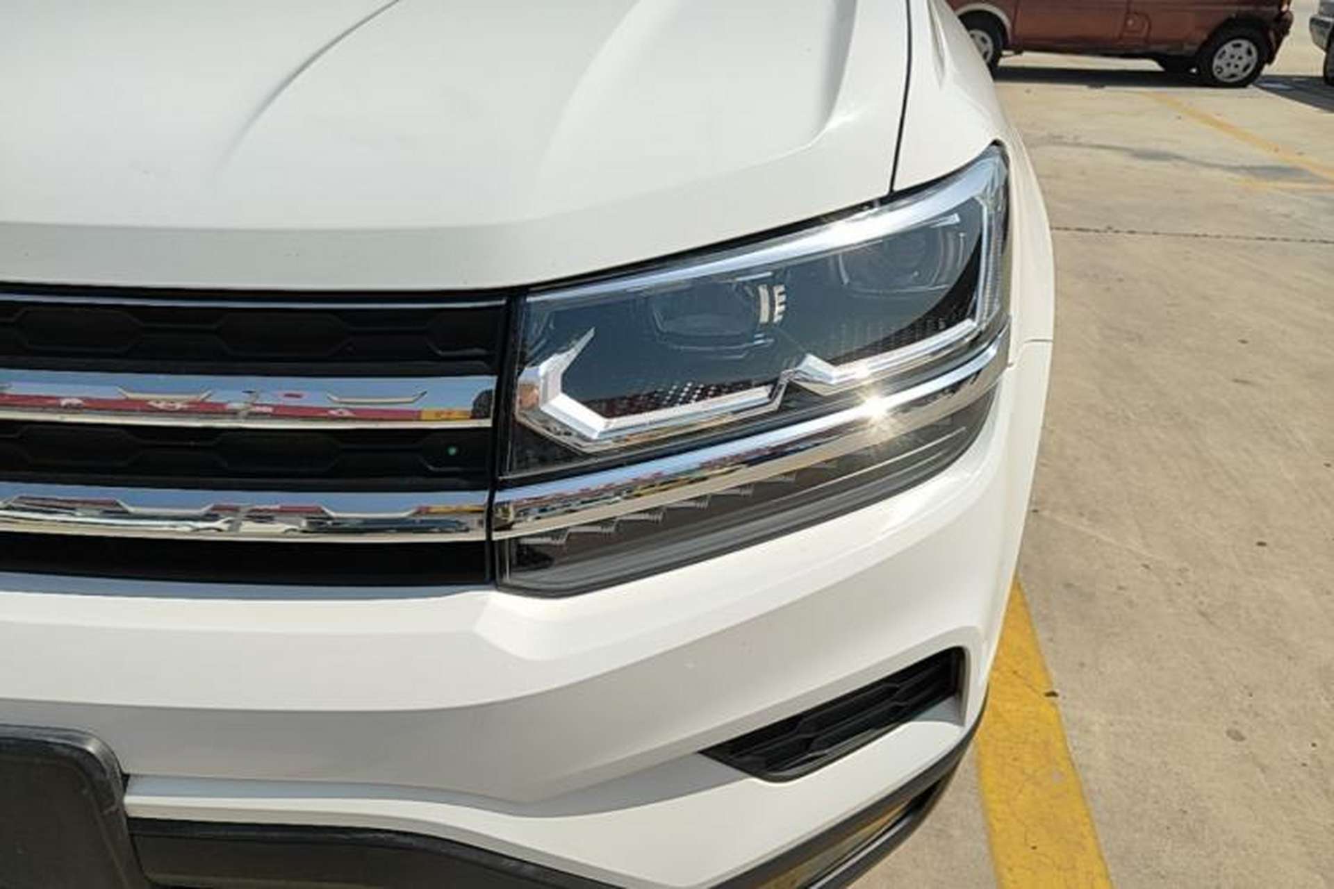 Used Volkswagen Tharu 2020 280TSI Two-Wheel Drive Luxury Edition China VI Standard Left Front Headlight