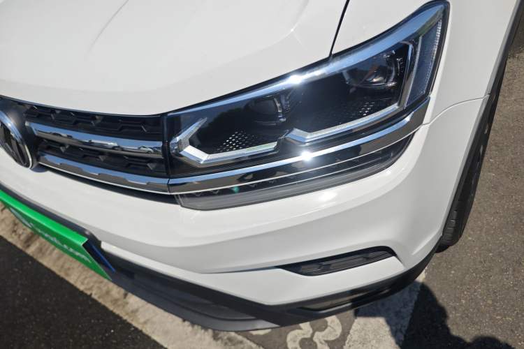 Used Volkswagen Tharu 2020 280TSI Two-Wheel Drive Luxury Plus Version China VI Standard Left Front Headlight