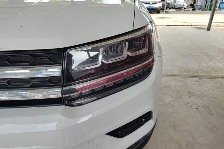 Used Volkswagen Tharu 2020 280TSI Two-Wheel Drive Comfort Edition China VI Standard Left Front Headlight