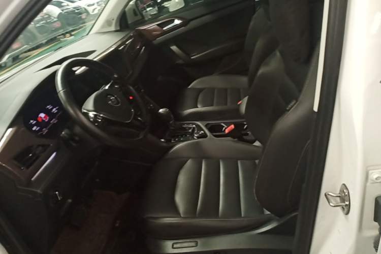 Used Volkswagen Tharu 2020 Revised Version 330TSI Four-Wheel Drive Flagship Edition China VI Left Front Seat