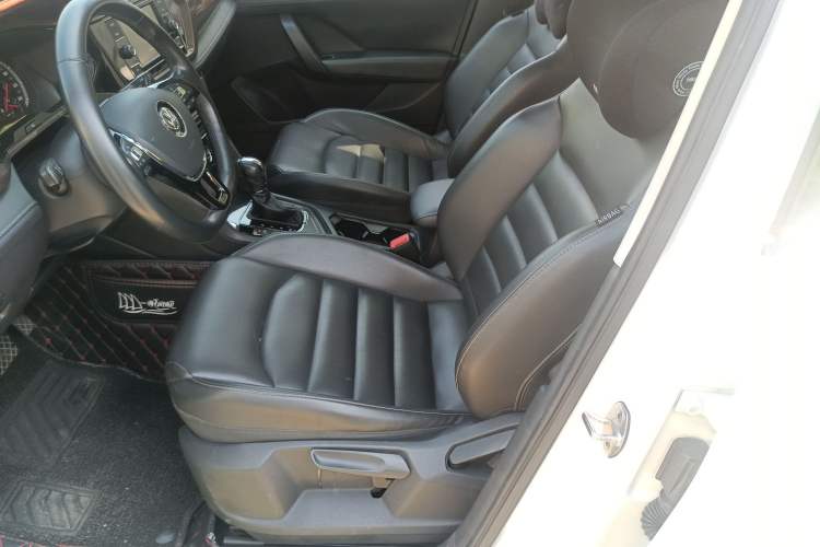 Used Volkswagen Tharu 2020 280TSI Two-Wheel Drive Comfort Edition China VI Standard Left Front Seat