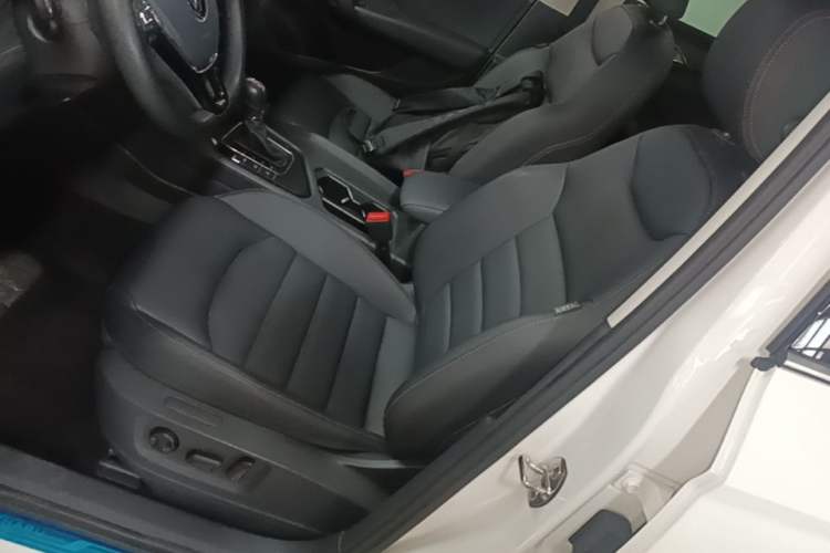 Used Volkswagen Tharu 2020 280TSI Two-Wheel Drive Luxury Plus Version China VI Standard Left Front Seat