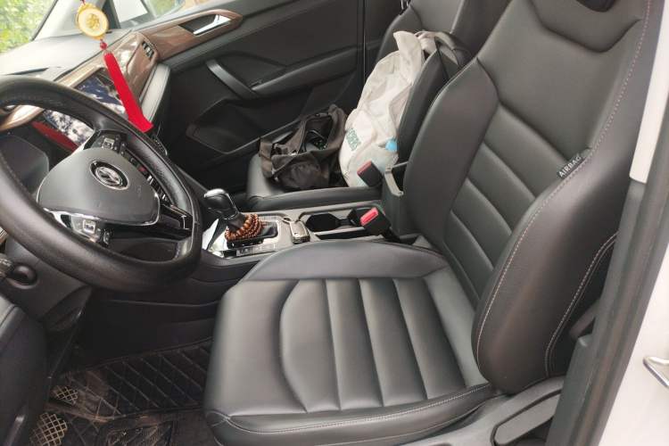 Used Volkswagen Tharu 2020 280TSI Two-Wheel Drive Luxury Edition China VI Standard Left Front Seat