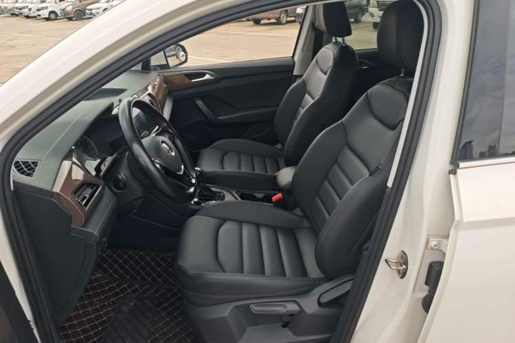 Used Volkswagen Tharu 2020 280TSI Two-Wheel Drive Luxury Edition China VI Standard Left Front Seat