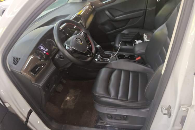 Used Volkswagen Tharu 2020 280TSI Two-Wheel Drive Luxury Plus Version China VI Standard Left Front Seat