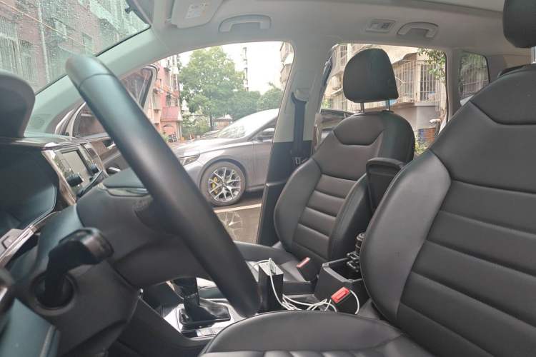 Used Volkswagen Tharu 2020 280TSI Two-Wheel Drive Comfort Edition China VI Standard Left Front Seat
